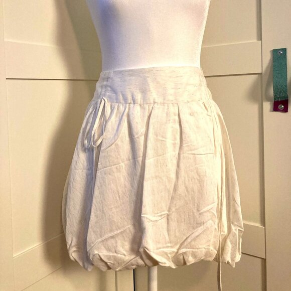 Nordstrom Mini skirt balloon linen look (rayon), lined, zip side SIZE: Large - Picture 1 of 8